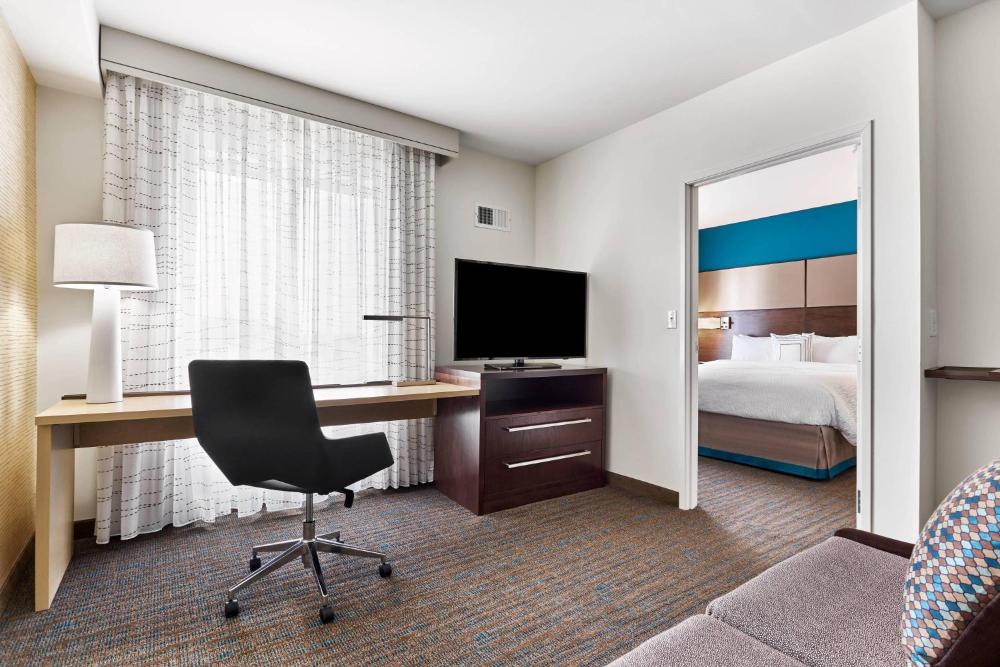 One-Bedroom King Suite with Sofa Bed - Hearing Accessible interior